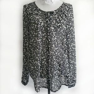 Old Navy Black/White Floral Print Sheer Blouse